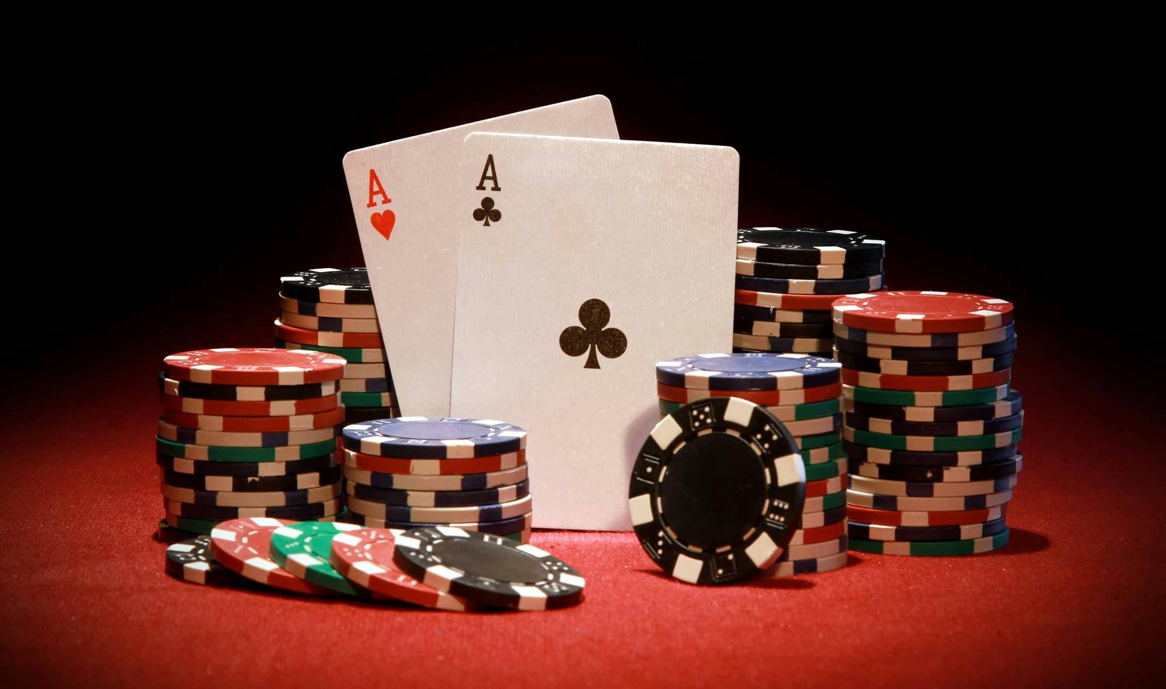 Cách đặt cược straddle trong poker có thể giúp bạn thắng - Blog - Bitcasino