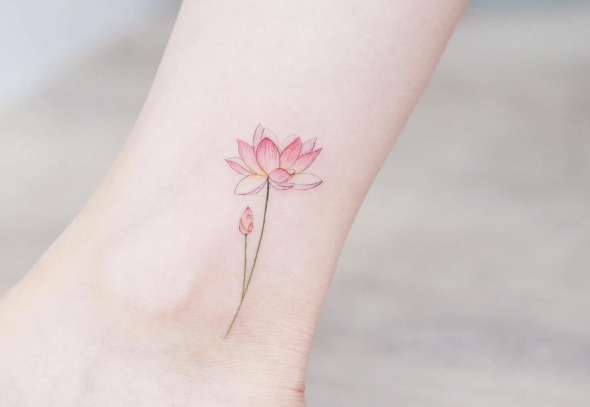 Những hình xăm hoa 10 giờ đẹp nhất  hình xăm hoa hoa đồng tiềnhình xăm hoa  mặt trời    Sunflower tattoo small Minimalist tattoo Tattoo designs  and meanings